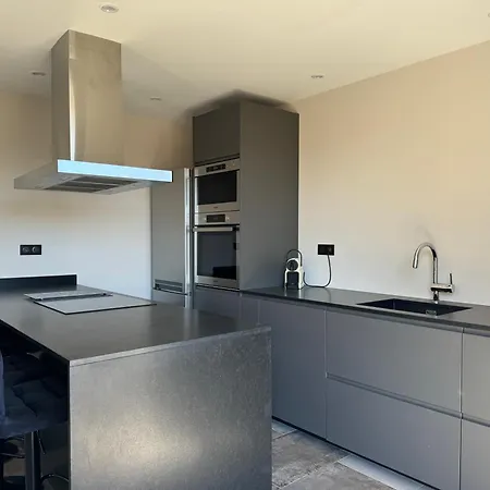 Lavande Apartment *
