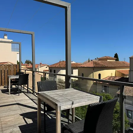Lavande Apartment *